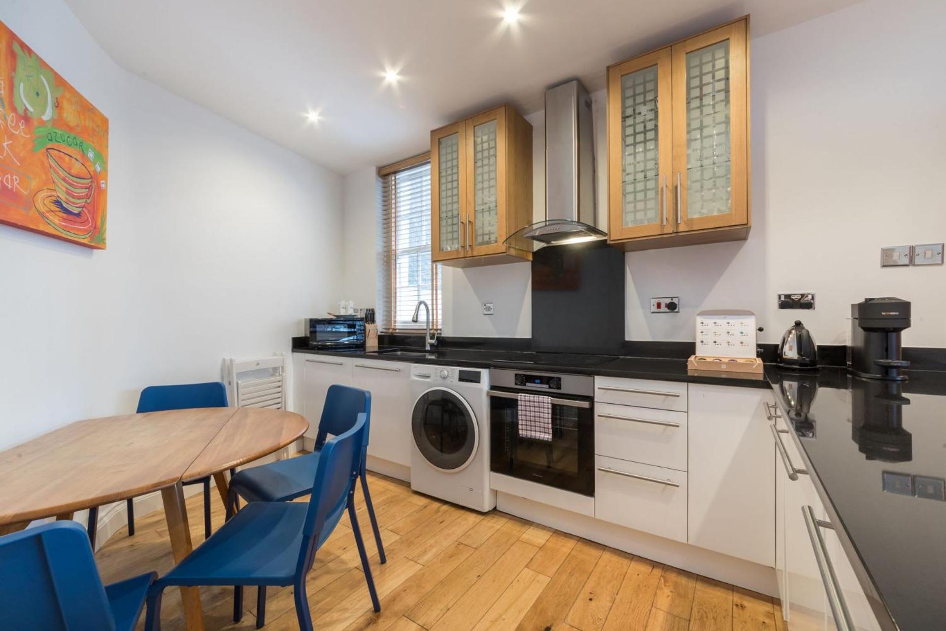 Home For All - Fitzrovia - By Frankie Says London Exterior photo
